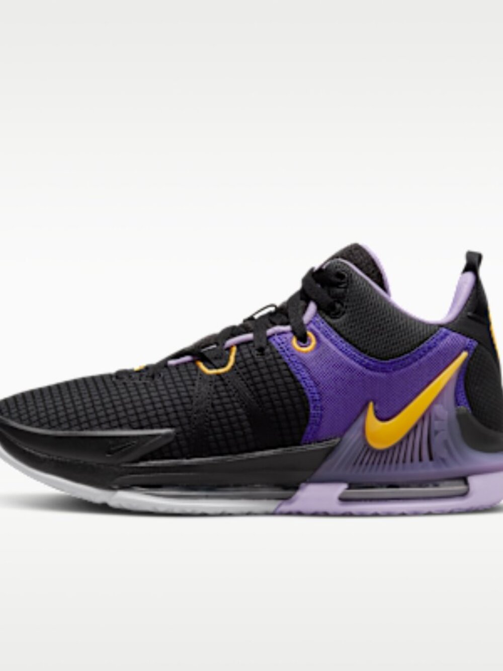 Mens NIKE LeBron  Basketball Sneakers size 9